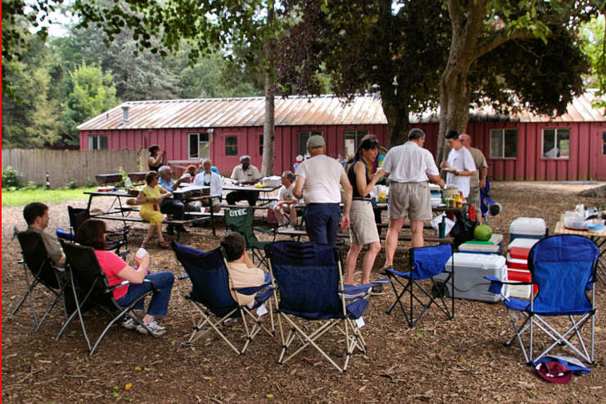 Photo by Leo Taylor
Killingworth, Ct. - 7/19/08 - Here are some photos of the annual Solstice Picnic held at Deer Lake. 
