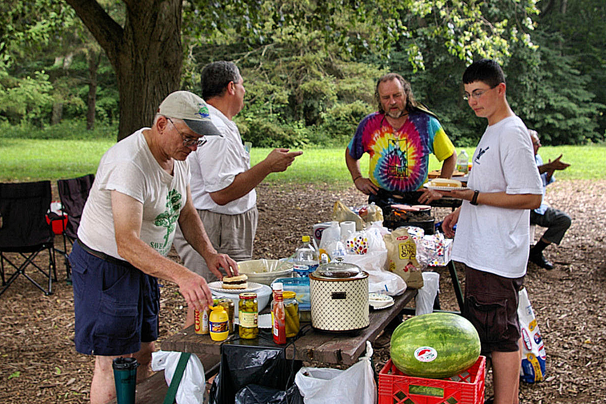 Photo by Leo Taylor
Killingworth, Ct. - 7/19/08 - Here are some photos of the annual Solstice Picnic held at Deer Lake. 
