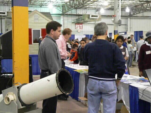 Photos of CPTV Family Science Expo taken by Eleanor And�jar.
