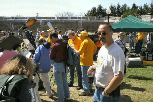 Photos of NorthEast Astro Forum taken by Jim Zdrowski.
The NEAF Sun Party was popular, Walt Kupson in foreground
