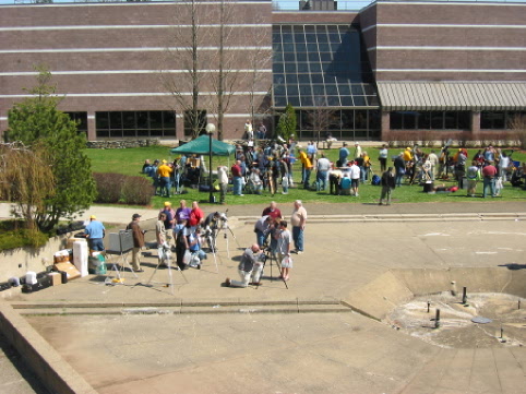 NorthEast Astro Forum Photos taken by Walter Kupson
The popular Solar Party area


