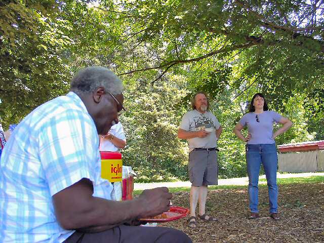  ASNH Picnic 2005 at Deer Lake taken by Eleanor And�jar
Les, Bob, Cheryl
