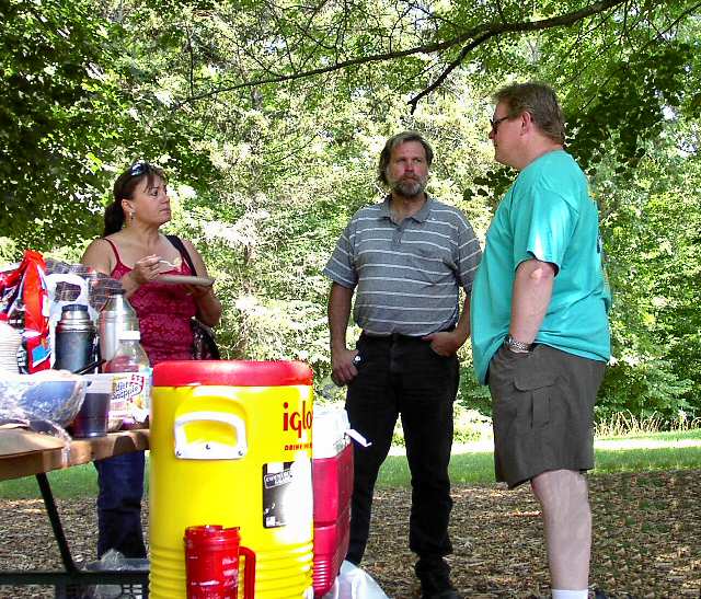 ASNH Picnic 2005 at Deer Lake taken by Eleanor And�jar
Gina, Dave, Ray
