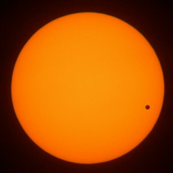 Venus Transit 6/8/2004 by Eleanor And�jar
