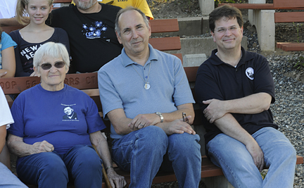 Photo by Alan Chaniewski
Carolyn Shoemaker, David Levy, and President of ASNH Greg Barker at the group photo.
