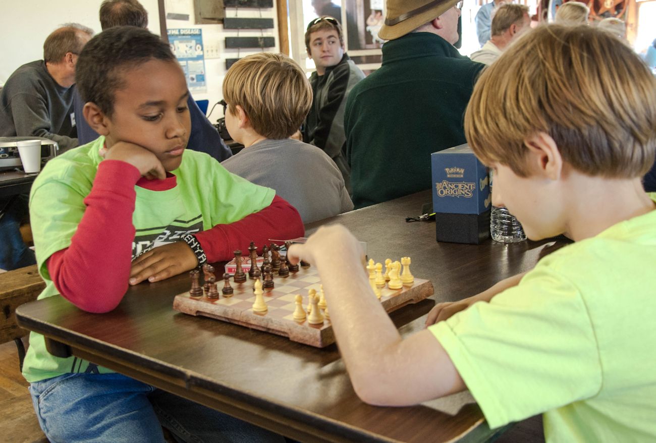 Photo by Maria Schreiner
Boys playing Chess
